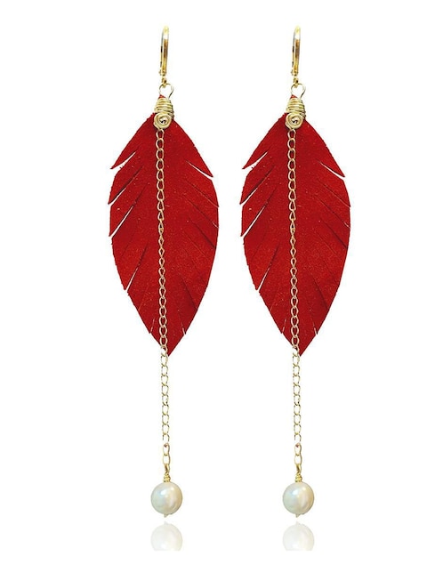 Set de aretes de pluma Vangania con acabado Baño de Oro Perla