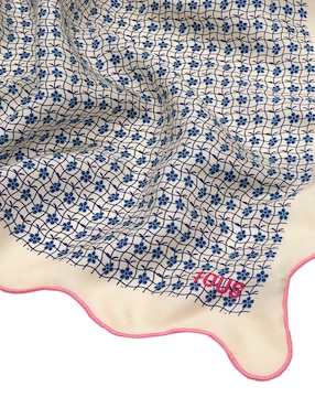 Pañuelo de seda Tous