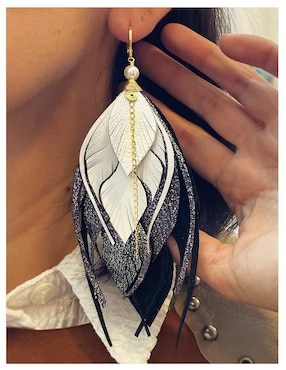 Set de aretes de pluma Vangania con acabado Baño de Oro