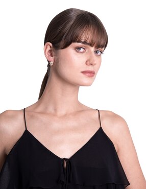 Aretes redonda Pineda Covalin Mariposa con acabado baño de oro cristal