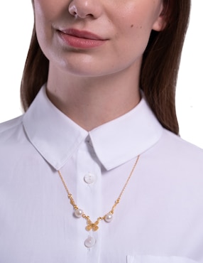 Collar de mariposa Pineda Covalin con acabado chapa de oro 18 K