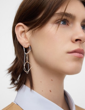 Aretes largos Adolfo Dominguez