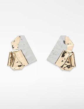 Aretes largos Adolfo Dominguez