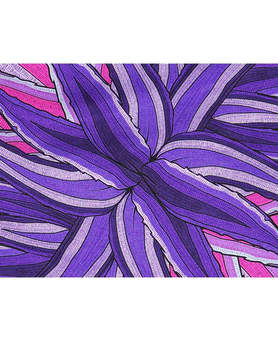Mascada seda morada con diseño gráfico 3