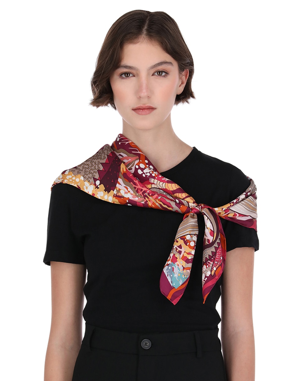 Mascada con estampado gráfico