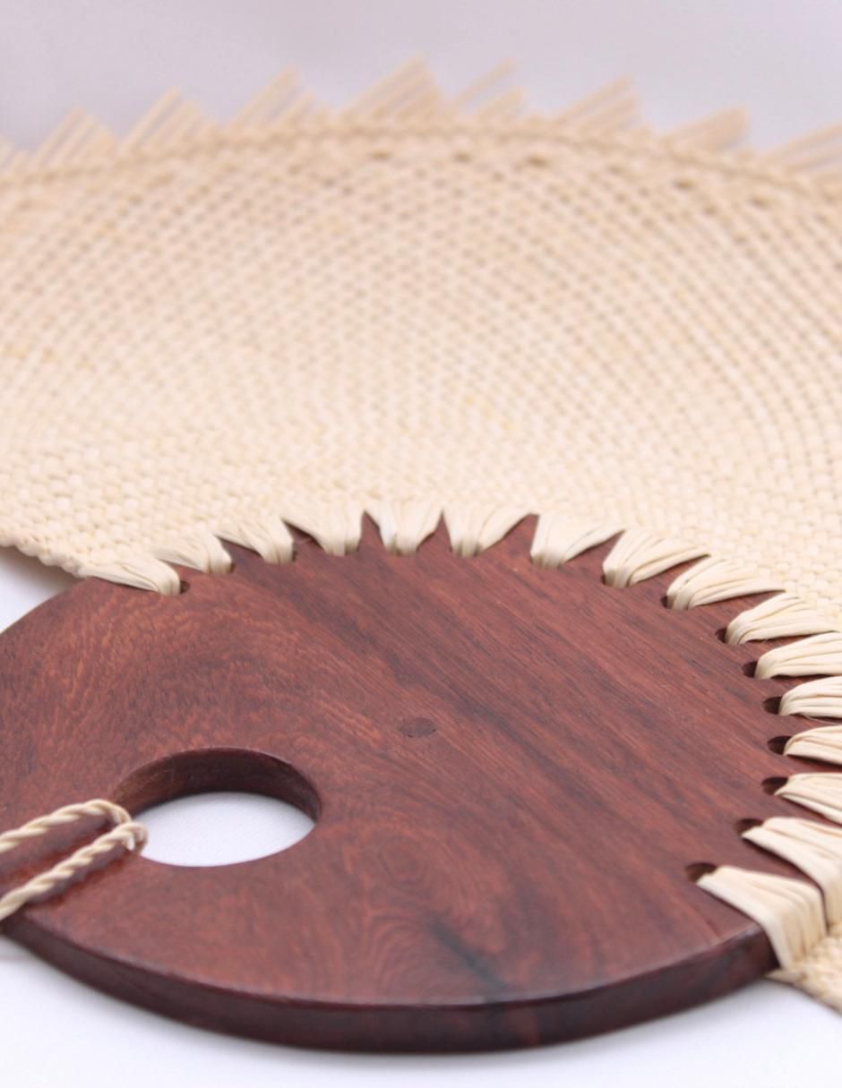 Abanico de madera 2