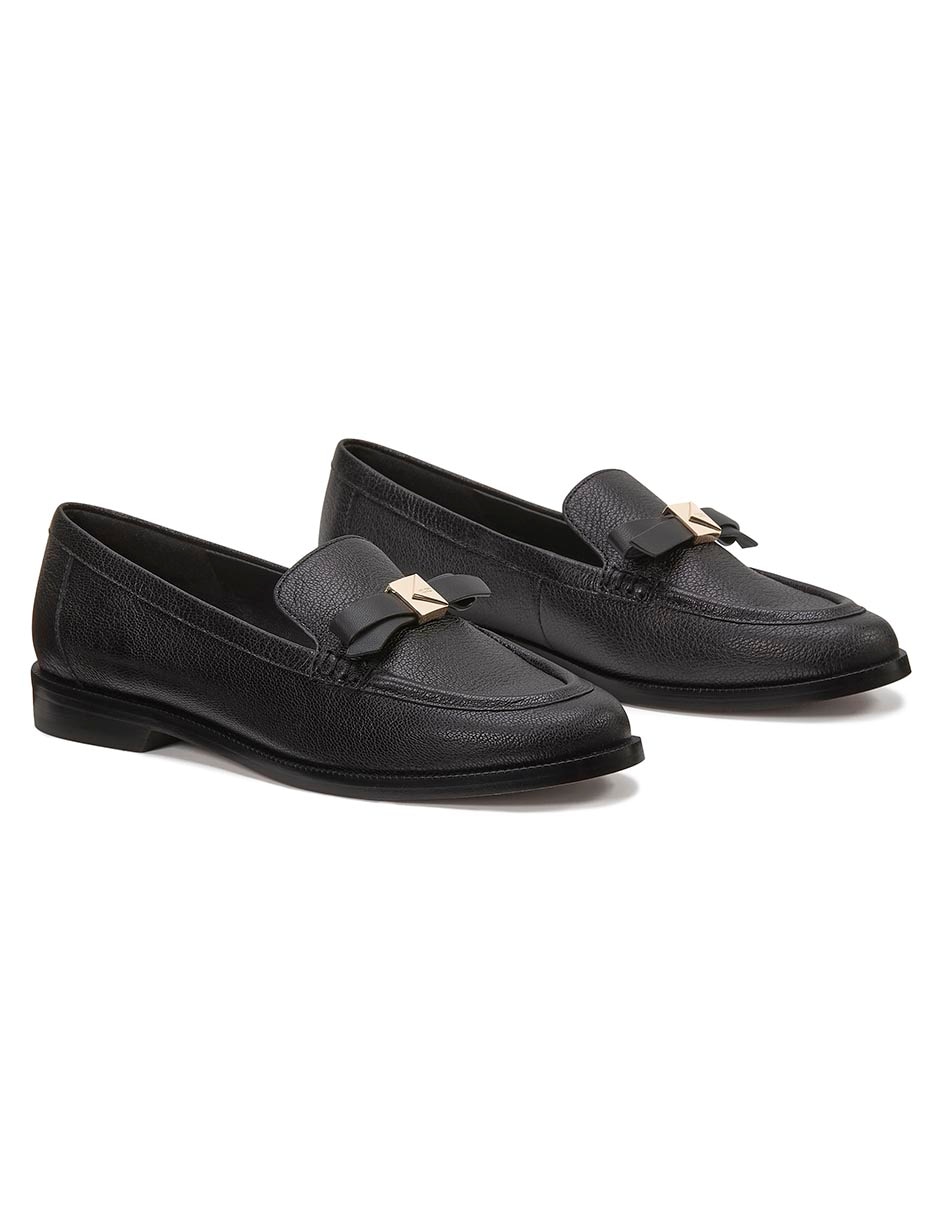 Zapato de piel para mujer