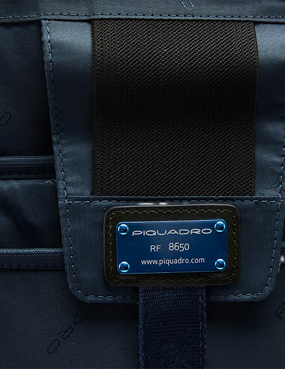 Mochila con portalaptop para hombre 4