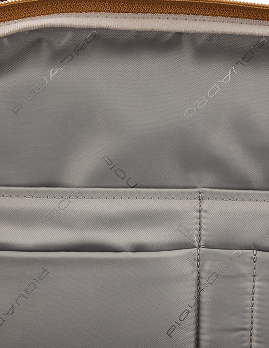 Mochila con portalaptop para hombre 4