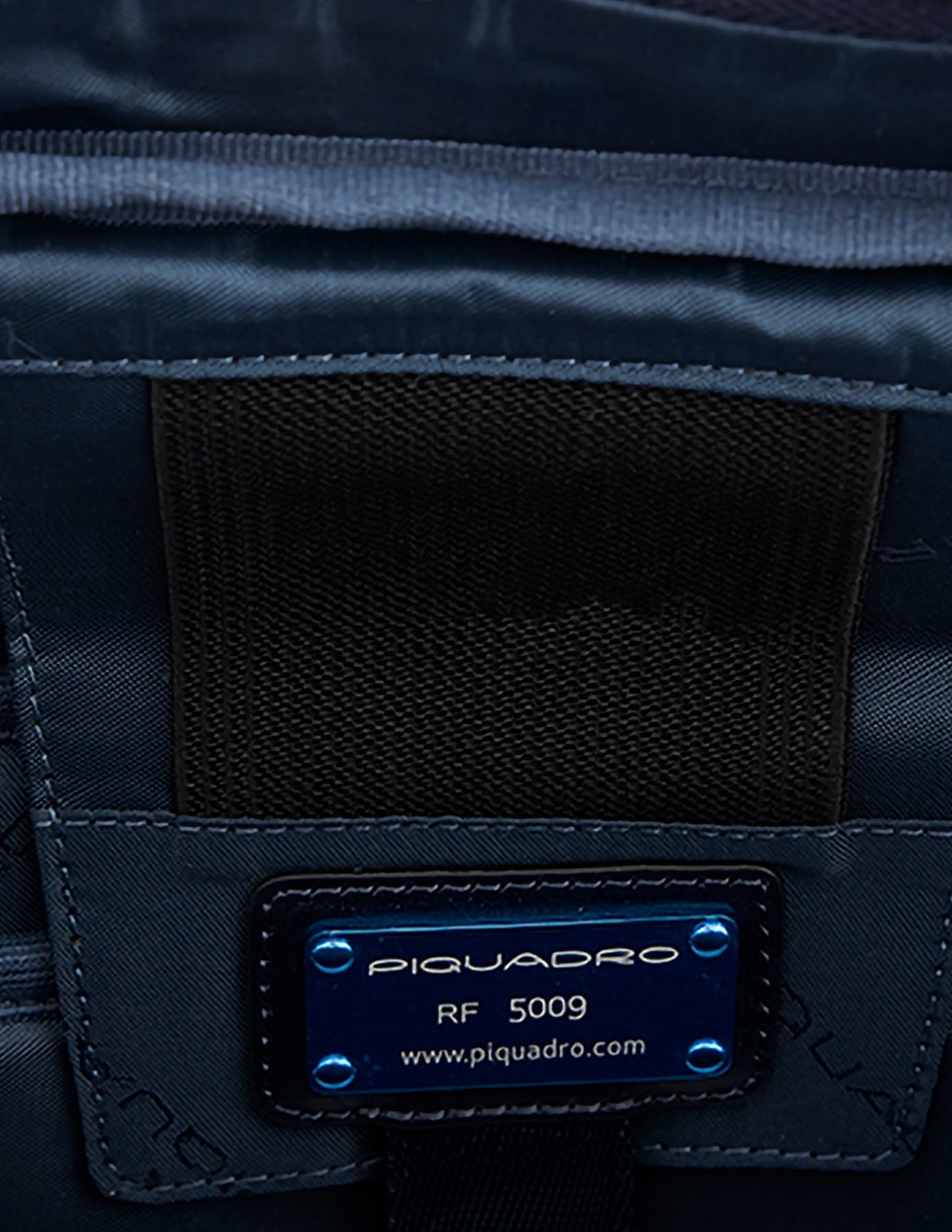 Mochila con portalaptop para hombre 4