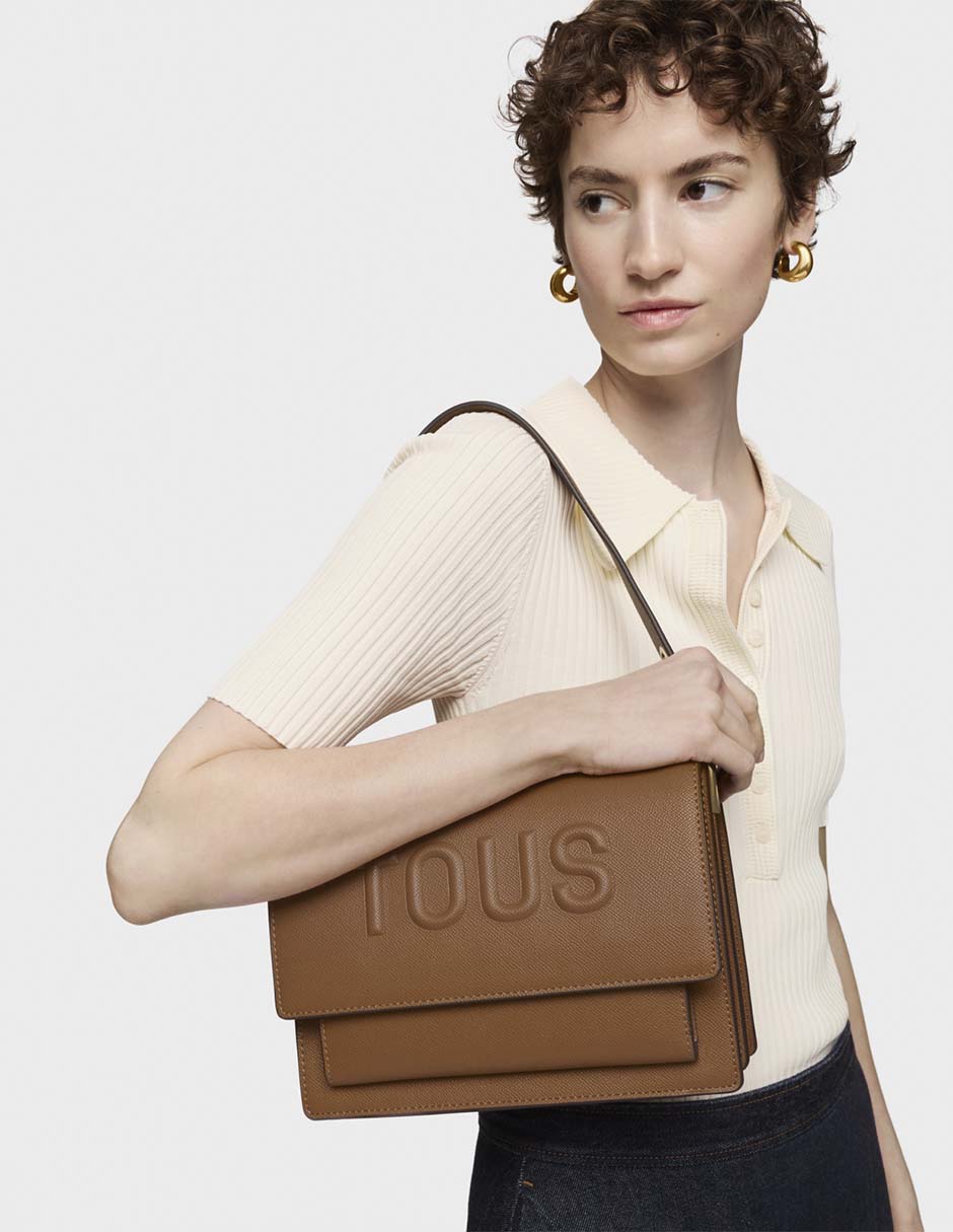 BOLSA BANDOLERA MEDIANA PO, CAFÉ CLARO