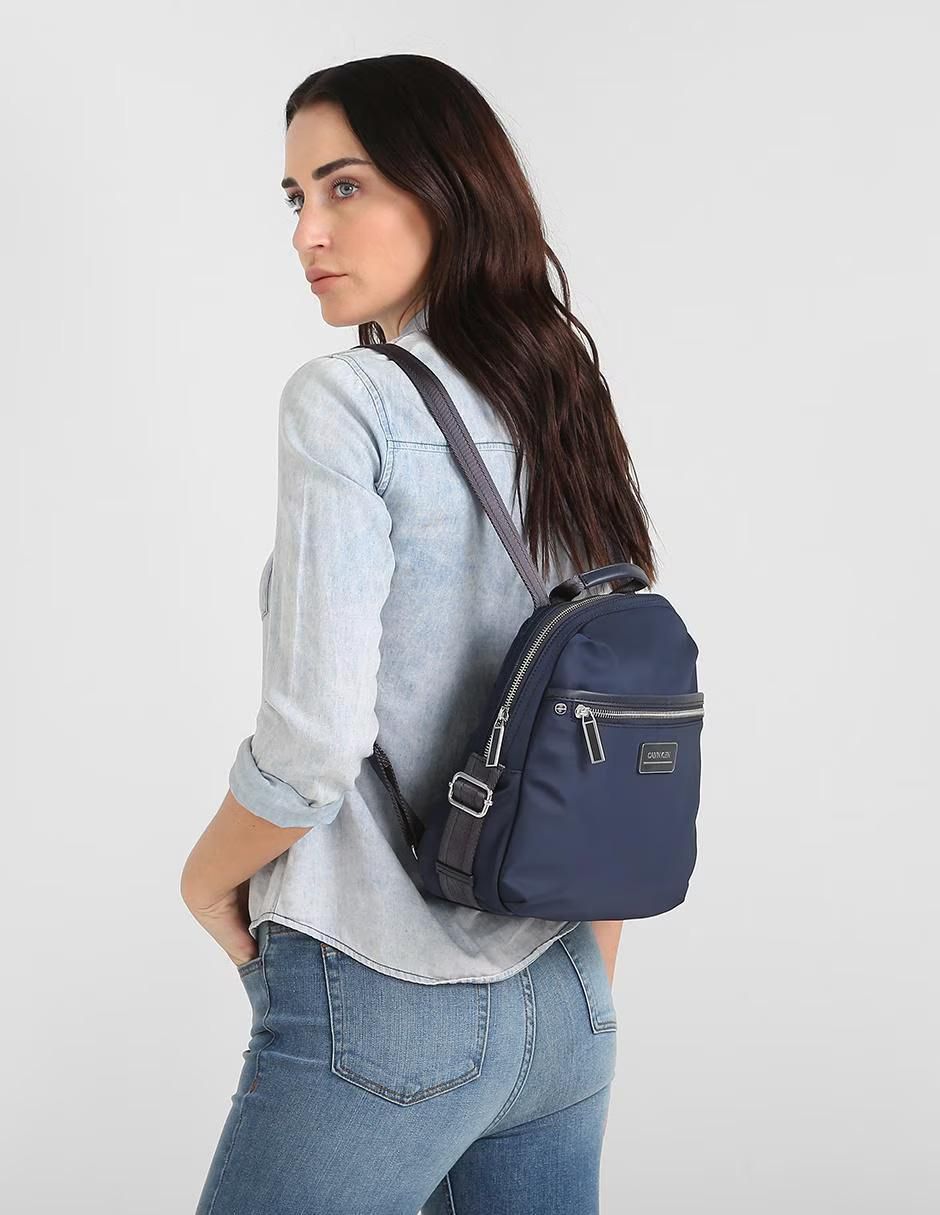 Mochila casual para mujer 4