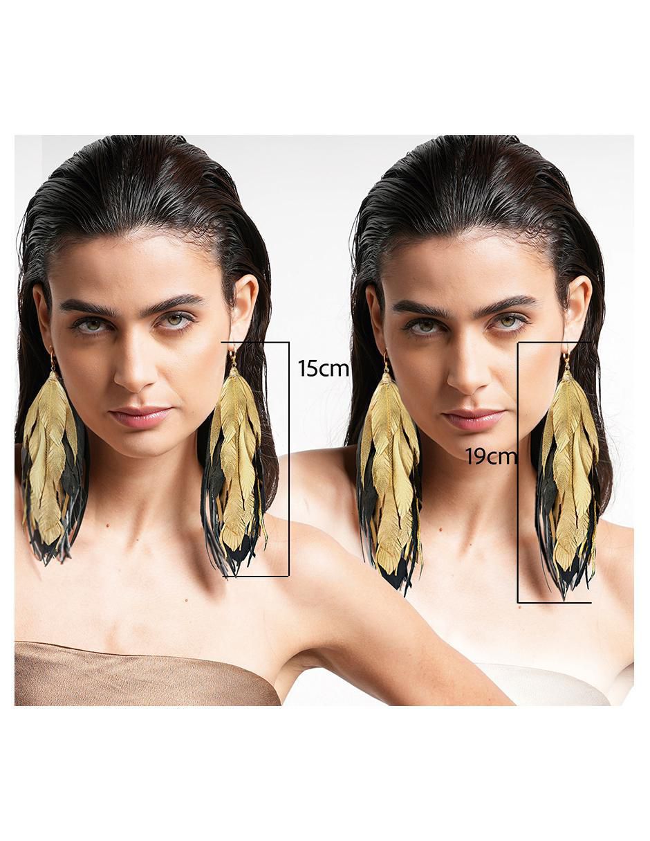 Aretes largos de pluma de piel con acabado baño de oro 18k 2