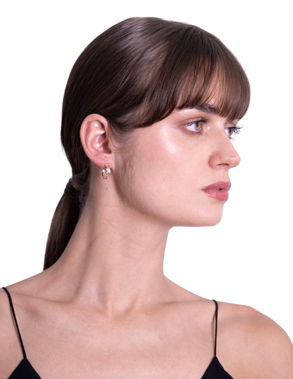 Aretes circular con acabado baño de oro rosa 2