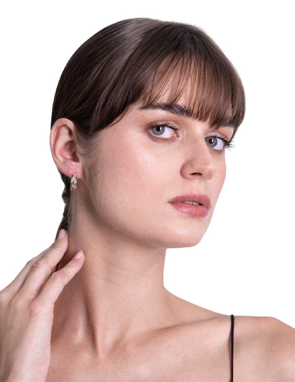 Aretes circular con acabado baño de oro 3