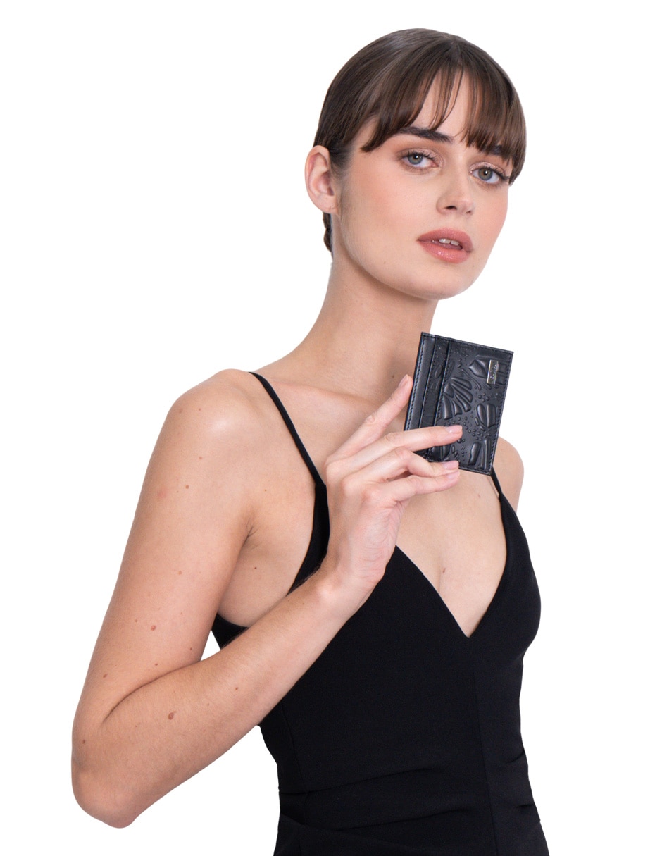 Tarjetero de piel Grabado Mariposa para mujer 3