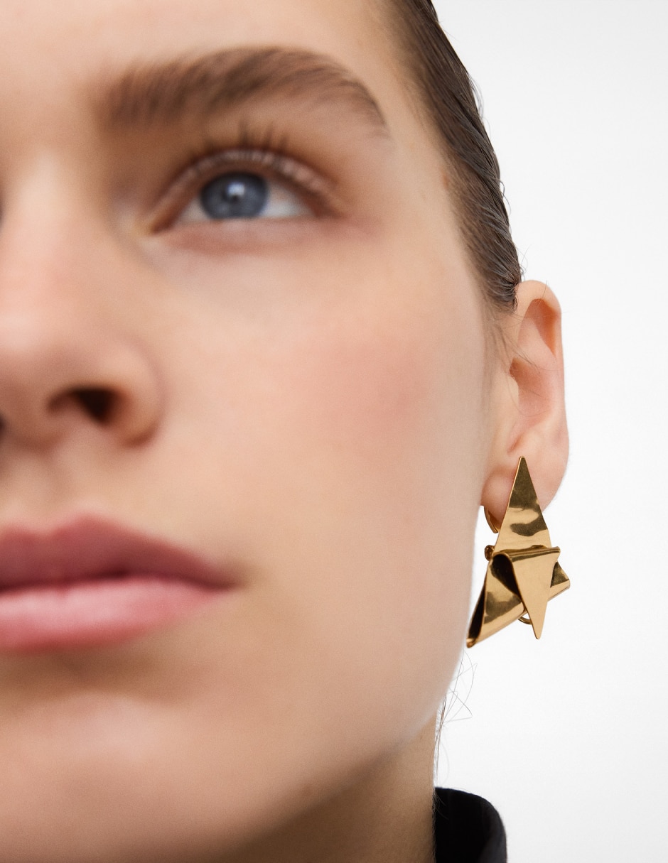 Aretes cortos triangulares 4